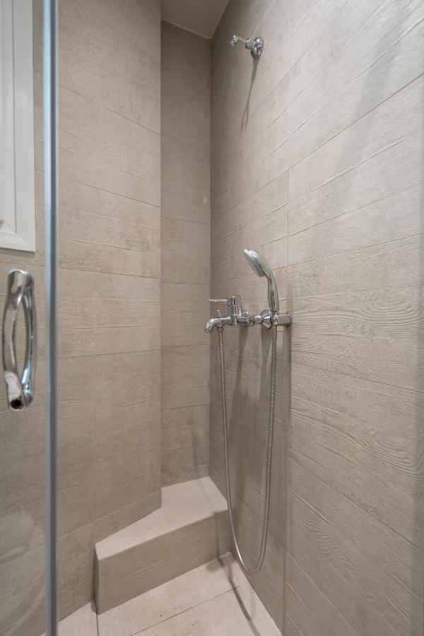 Classy Apartment In Koukaki, Walk To Metro & Acropolis Athènes Extérieur photo